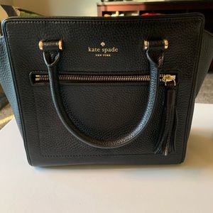 Medium sized Black Kate spade purse